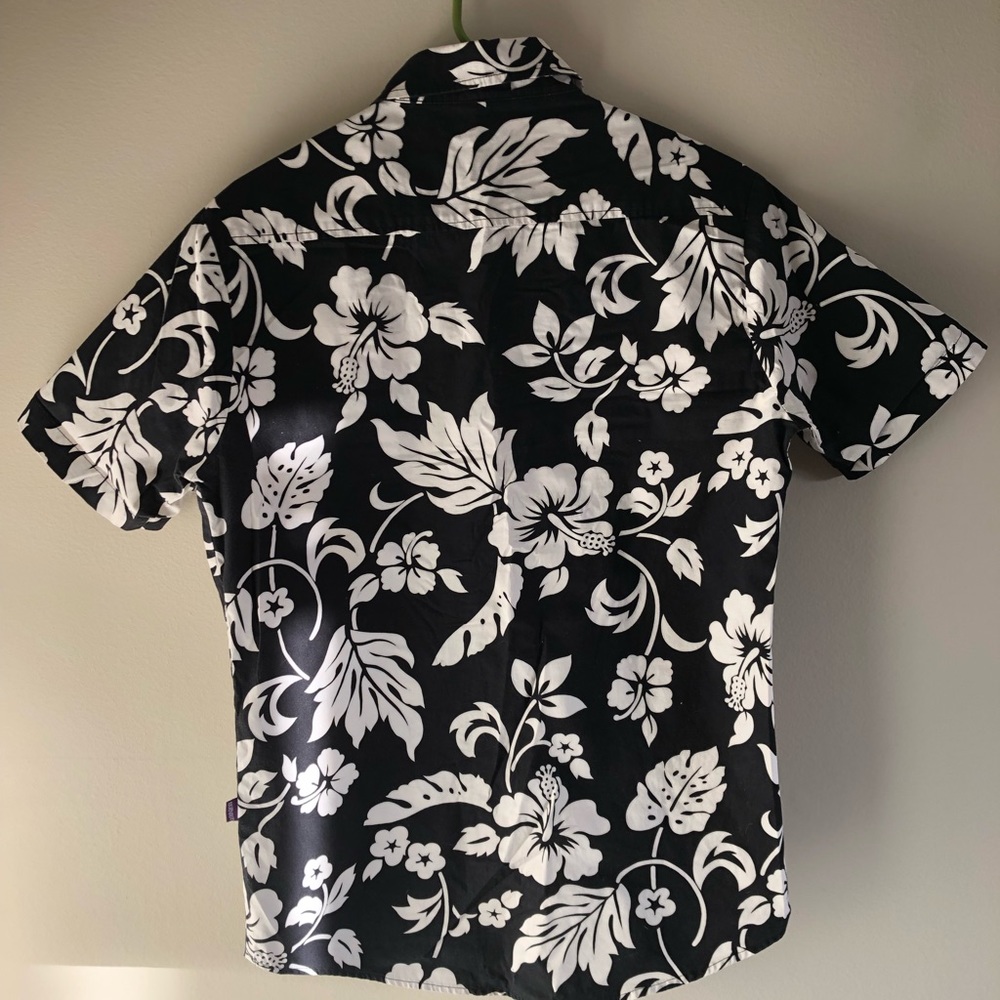 Floral Button Up - Picture 2 of 5